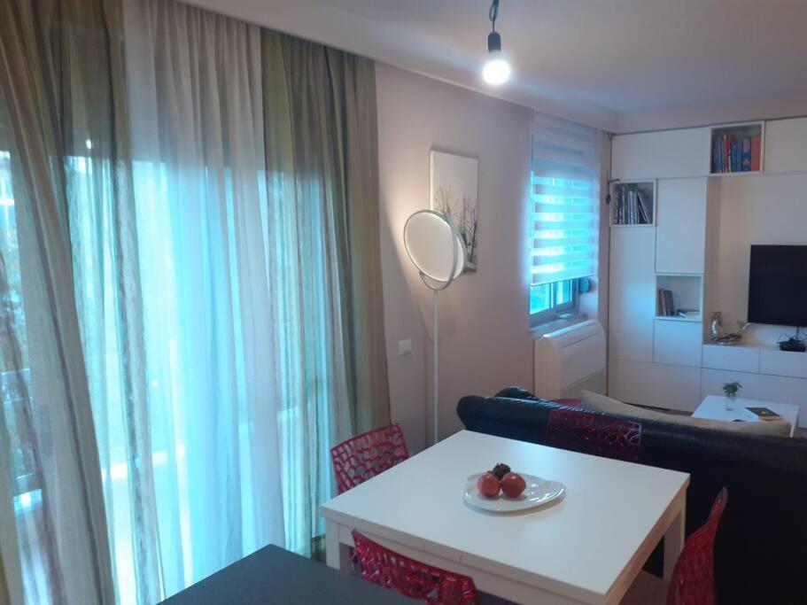 Lake View Apartment Tirana Exterior photo