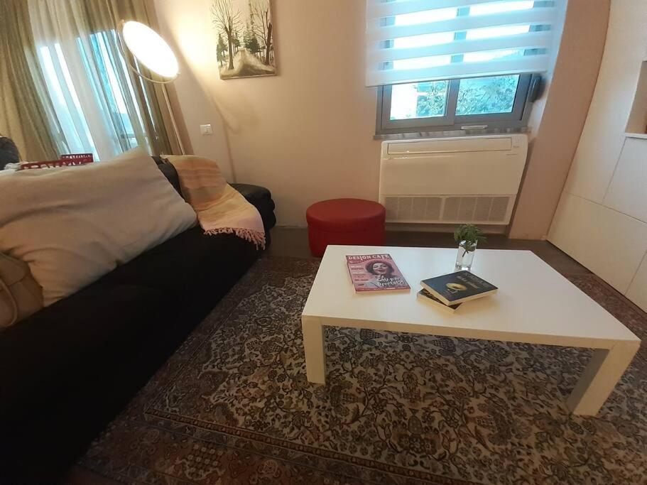 Lake View Apartment Tirana Exterior photo